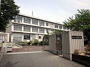 姫路市立花田中学校 徒歩19分。 1520m