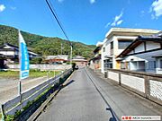 南東側(公道)　幅員約4.5m、接面約12.97m