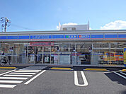 ローソン 練馬中村三丁目店（127m）