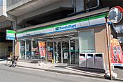 ファミリーマート 練馬中村橋店（330m）