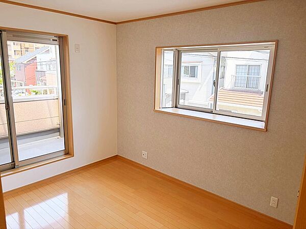 洋室を拡大表示