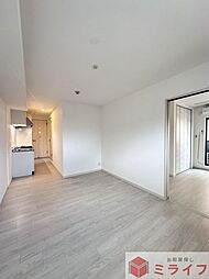 セレニティ加美南A棟 1階1LDKのリビング/ダイニング