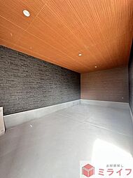 17 / 28