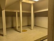 家具荷物など消去加工しております。