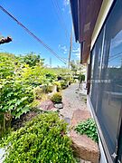 前面に建物がありません