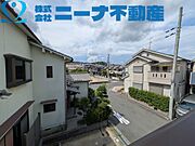 周囲は閑静な住宅街です