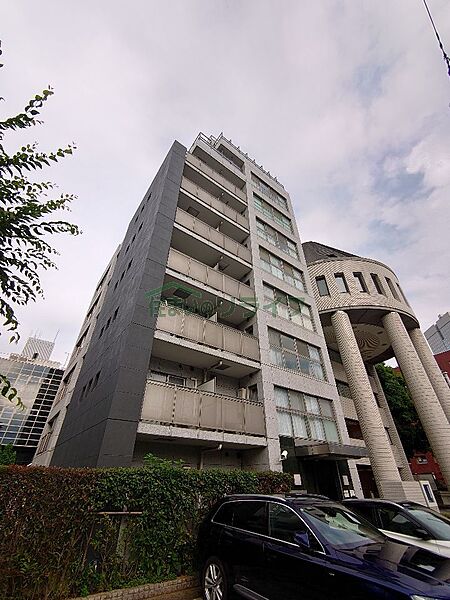 apartment 東京都千代田区永田町２丁目17-3
地図を見る
