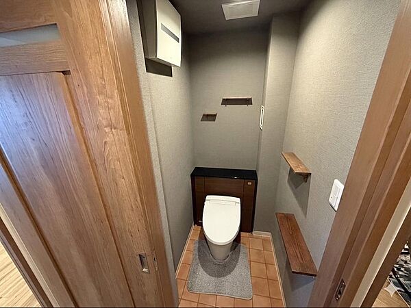 トイレを拡大表示