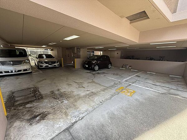 駐車場を拡大表示