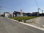 幸手北モールまで徒歩６分！ドラッグストアやスーパーが揃っており住環境良好です。