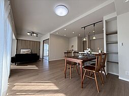 リビング/ダイニングの画像