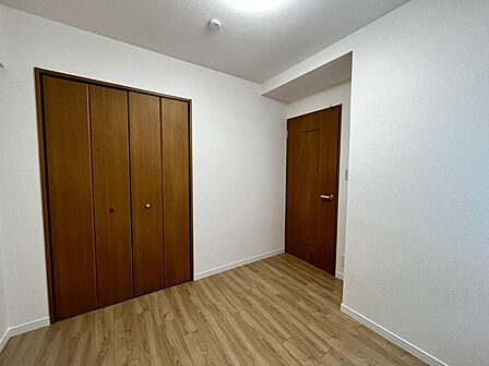 シンプルで使いやすい洋室です。