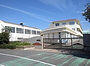 高砂小学校（701m）