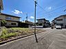 外観：前面道路含む現地写真