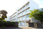 高岡小学校