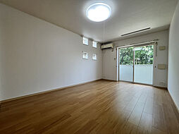 アウローラ市川 2階1Kのリビング/ダイニング