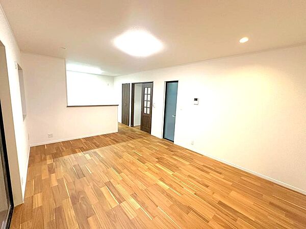 リビング/ダイニング