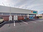 ゲンキー川島河田店 190m