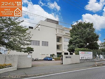 福岡市立板付中学校 徒歩23分。 1730m