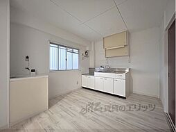 近鉄南大阪線 岡寺駅 徒歩3分の賃貸マンション 4階3DKのリビング/ダイニング