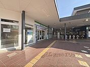 ファミリーマート　近鉄高田市駅前店まで650メートル