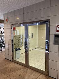 4 / 7