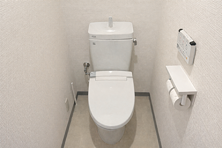 温水洗浄便座付きで、季節を問わず快適にお使いいただけます♪