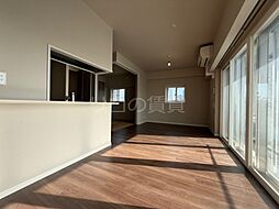 ガーラ・レジデンス川崎南幸町 9階3LDKのリビング/ダイニング