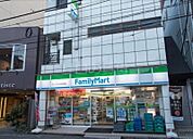 ファミリーマートサンズ向河原駅東店 104m