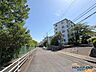 外観：全面道路も広く運転が苦手な方も安心です。