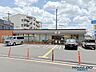 周辺：セブンイレブン高槻松川町店 390m