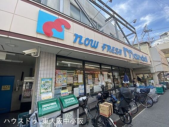 万代小阪店 5...
