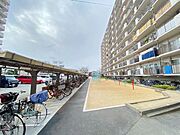 マンション内遊び場あります♪