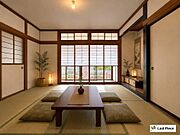 〜1階和室8帖〜　※こちらの写真は室内写真に生成AIで家具を配置した写真です。実際の物件には家具は配置されておりません。