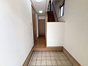 広々とした玄関♪ベビーカーを置いても広いです！