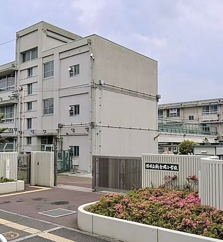 堺市立新金岡小学校 390m