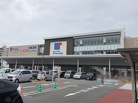 スーパー万代　上野芝店 1030m