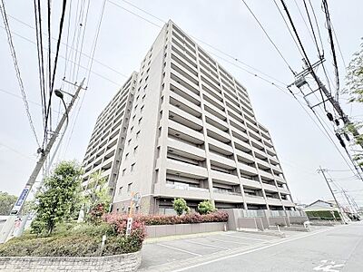 外観:本日、お部屋の中を見学できます。お問合せください。 外観:本日、お部屋の中を見学できます。お問合せください。