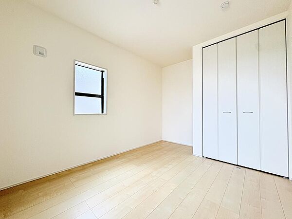 洋室を拡大表示
