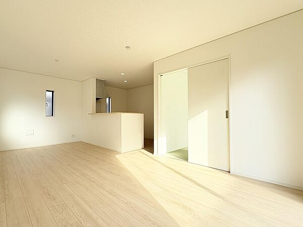 リビング/ダイニングを拡大表示