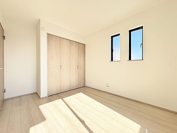 洋室を拡大表示