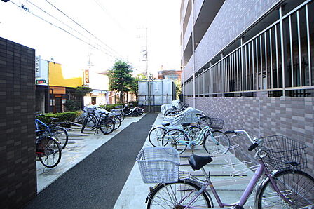 駐輪場・バイク置場(空き状況・使用料は都度確認を要します)