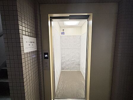 エレベーター完備で、荷物の運搬や日々の移動も快適です♪