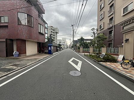小中学校も徒歩圏内でお子様の通学も安心です♪