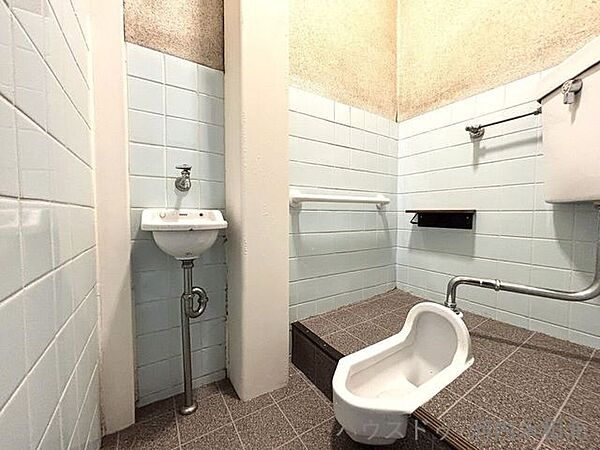 トイレを拡大表示