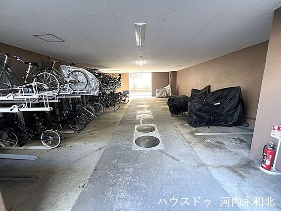 駐輪場