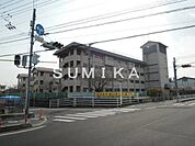 岡山市立御南小学校 523m
