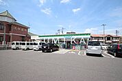 ファミリーマート岡山国富店 428m