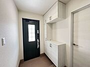 玄関　同仕様　シューズボックス付きの玄関♪玄関がスッキリとお使いいただけます♪