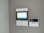 カラーモニター付インターホン訪問者の顔が確認できるのでお子様の留守番にも安心です♪